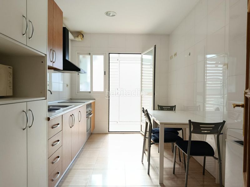 Foto acdea0c5-85d1-47bf-8027-f0731a439401. Pis amb aparcament a San José Lorca