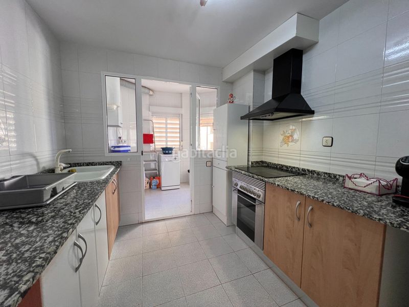 Foto e32803e6-568a-4137-aaee-6bc966076639. Pis amb aparcament piscina a Delicias Águilas