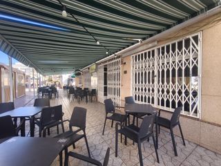 Local Comercial  Calle jorge luis borges. Local comercial en el centro  calabardina