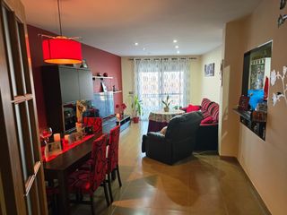 Pis a La Hoya. Gran piso con fantasticas calidades y grandes dimensiones en la