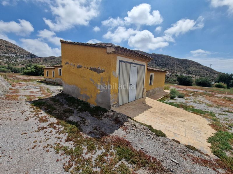Foto 5229a93b-3f21-47e0-80e5-abebf258bc64. Country house with parking in Las Majadas-Las Molinetas-Labradorcico Águilas