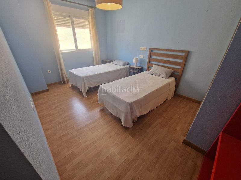 Foto cb7af706-e76d-4011-924a-4fb5d0acb442. Pis a Casco Antiguo Águilas