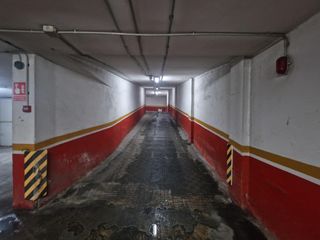 Parking coche en Casco Antiguo