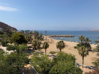 Pis a Casco Antiguo. Piso con espectaculáres vistas al mar !!!!!