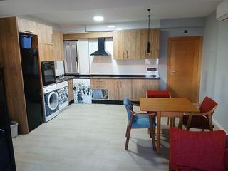 Appartamento in Sutullena. Piso de reciente reforma en el gato