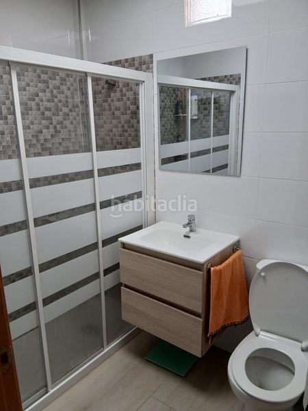 Foto cf05b4cd-a873-40be-81d0-cff3b38c367a. Piso  de reciente reforma en el gato en Sutullena Lorca
