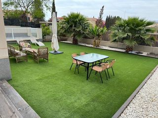 Erdgeschoss in Las Majadas-Las Molinetas-Labradorcico. Planta baja para entrar a vivir con 200 metros de jardin y terra