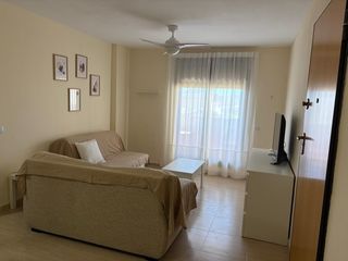 Apartment in Los Collados-Los Geraneos. Amplio apartamento en collados, águilas con vistas al mar