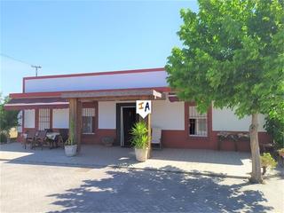 Xalet a Santaella