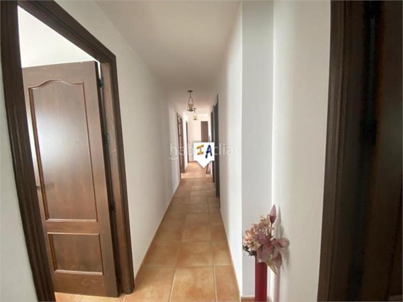 Foto de72d193-8bc3-49a4-ab73-5c240898b91a. Casa adosada en Comares