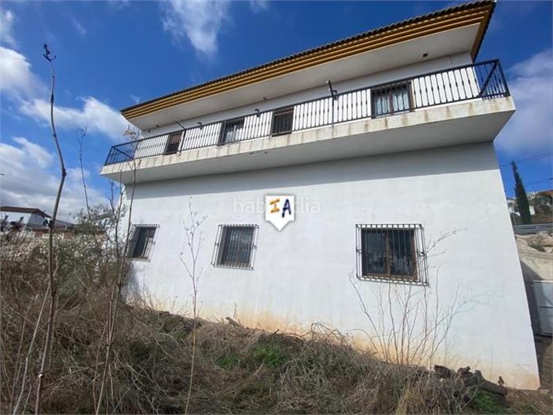 Foto a8283d80-c485-4363-a4ff-e5e85d23b0e9. Casa adossada amb aparcament a Comares