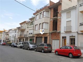Casa adossada a Castillo de Locubín