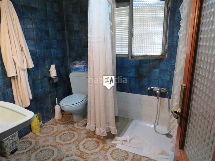 Foto 64d60784-e1f4-44be-9a26-4f02f02dba90. Casa adossada a Alcaudete