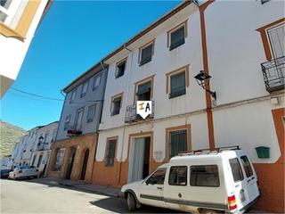 Casa adossada a Valdepeñas de Jaén