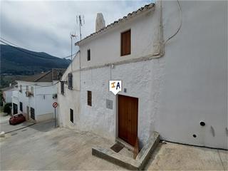 Casa adossada a Carcabuey