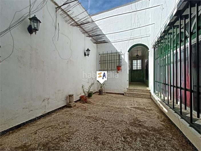 Foto adaaebe8-49a1-4775-b76a-b7b576eb09b0. Casa adossada a Casariche
