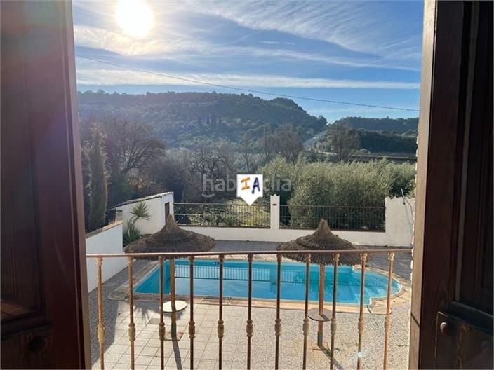 Foto dc524d4a-f963-47f9-8cce-5889e44ebde5. Casale con piscina in Rute