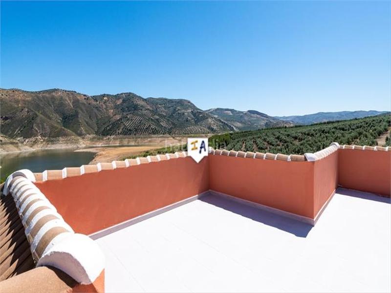 Foto 2bd4d7d8-67a1-496a-869e-351fc762daa6. House with parking pool in Iznájar