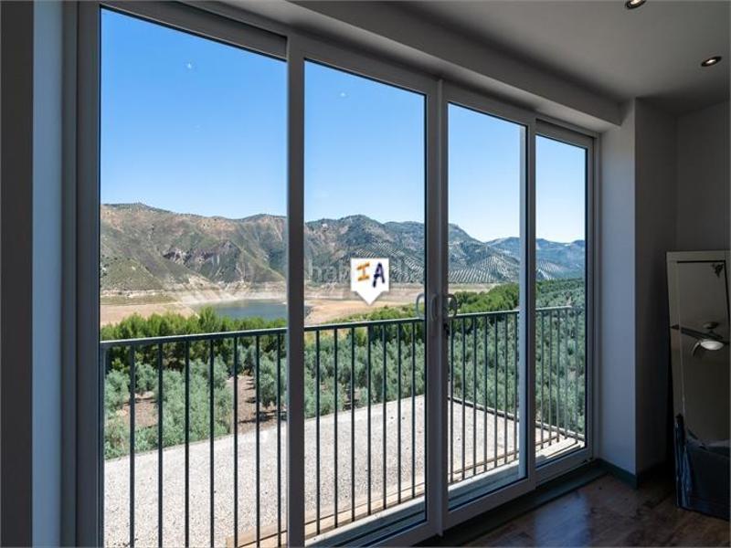 Foto cdccea56-d0c9-4508-908a-01c40de82d4e. House with parking pool in Iznájar