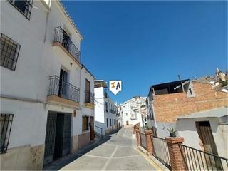 Casa adossada a Luque