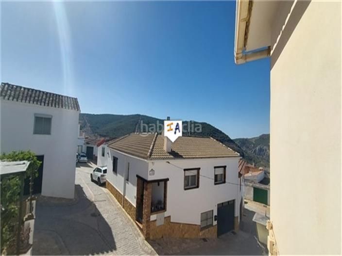 Foto 07b1c57b-4e83-4fc1-b3cf-6602f8cfe863. Casa adosada en Moclín