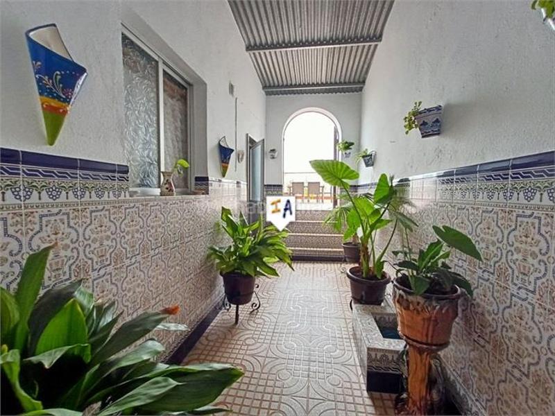 Foto d1dc1136-a34d-4b1e-9c77-00a6b4bd6a1f. Casa adosada en Rute