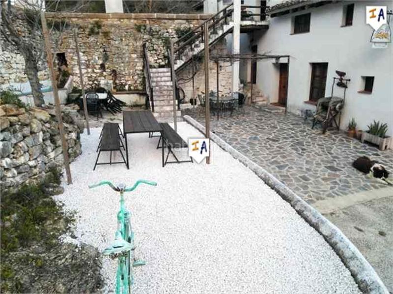 Foto 0e90a4e2-3564-477c-abac-e3f4c007f195. Masía en Montefrío