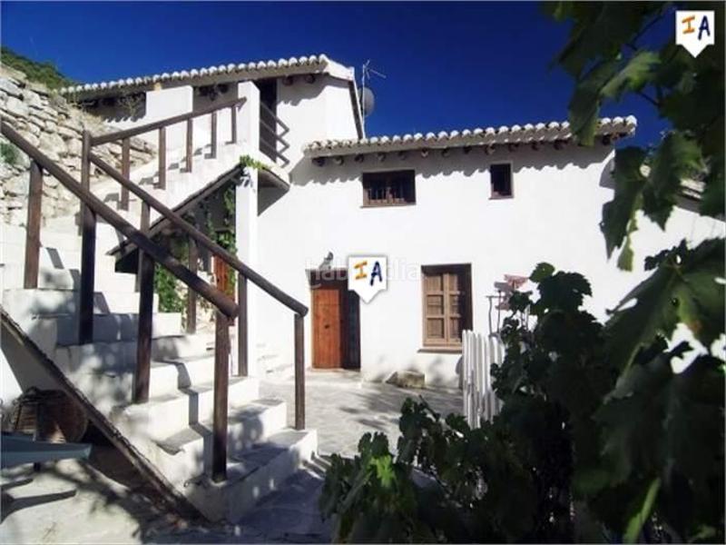 Foto ed146e7a-1284-48ad-a915-349cb6384259. Masía en Montefrío