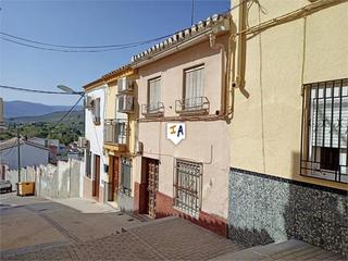 Semi detached house in Baena
