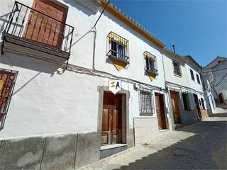 Semi detached house in Baena
