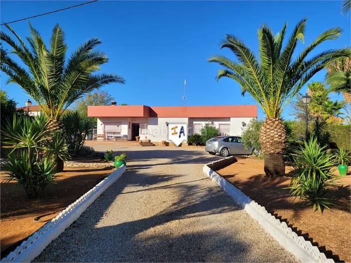 Foto c6fad069-572a-41d4-b53c-4d59eb736e2f. Maison avec piscine dans Puente Genil