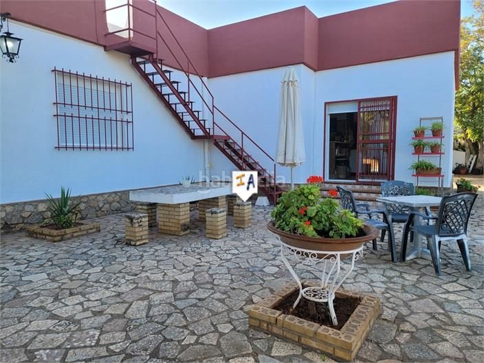 Foto dee3ca99-d1fa-4d7b-ab0c-dfa24c969f24. Maison avec piscine dans Puente Genil