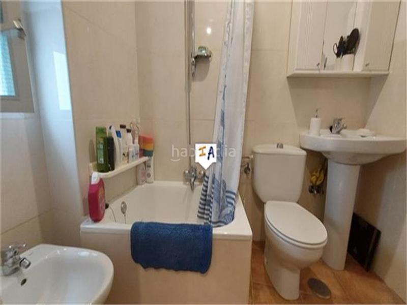 Foto 82e4383c-933f-4df7-bd2c-42d78916cbb0. Casa adossada a Castillo de Locubín