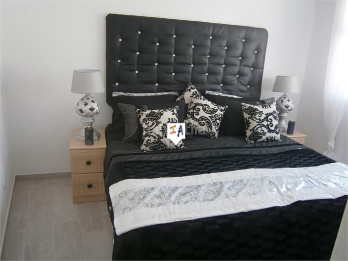 Foto c2106ba5-1b9e-4f41-98d8-f4266cc777cc. Maison jumelée dans Pruna