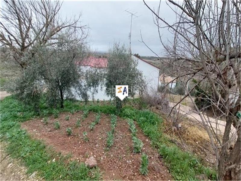 Foto b20999f0-7f79-4d2a-b1fe-dfac8b7773f9. Masía en Cabra