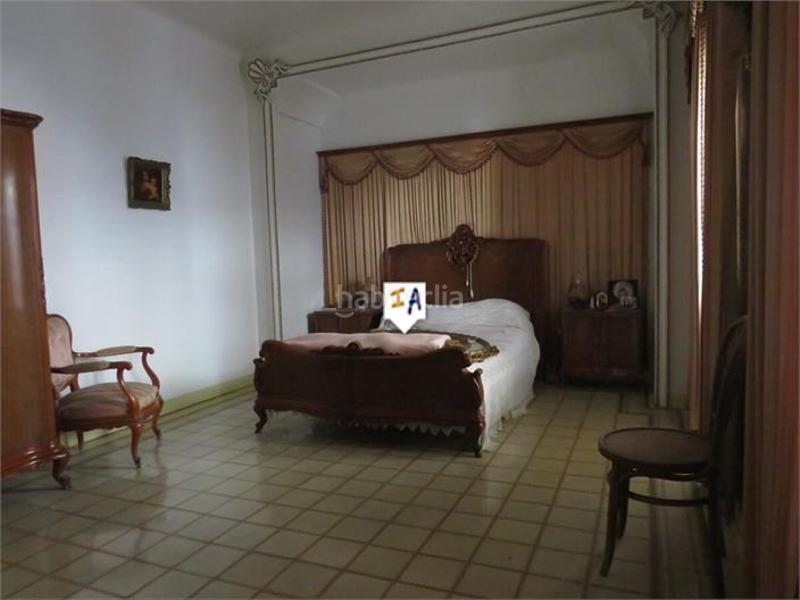 Foto b4da0286-ebc0-4ea2-bfe3-351ecfdb1395. Casa adossada a Martos