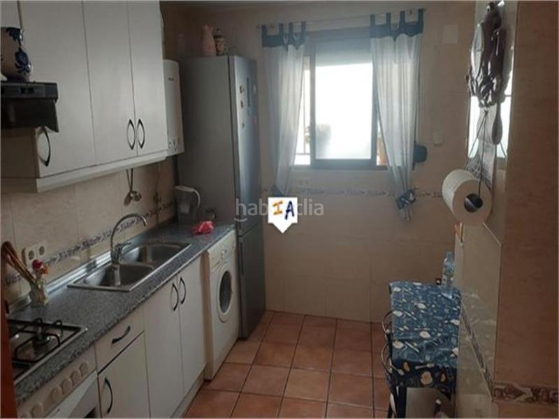 Foto fcf027e3-3cd3-4c57-b638-6414bfdafcd1. Casa adossada amb aparcament a Alcalá la Real