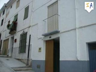 Casa adossada a Castillo de Locubín
