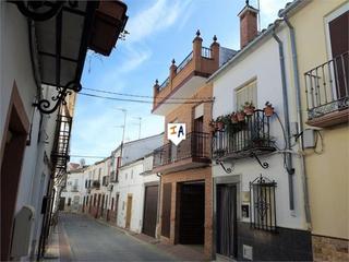 Casa adossada a Cuevas Bajas