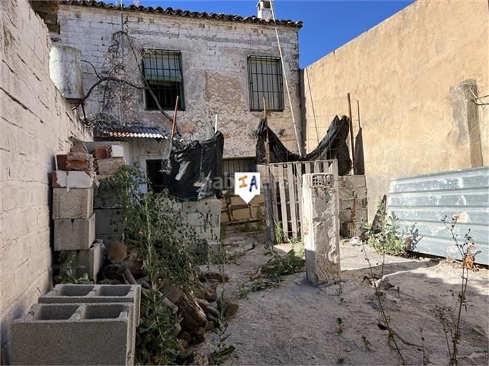 Foto b3afe3c9-d805-4f78-bdb9-4f40916fce16. Reihenhaus in Alcalá la Real