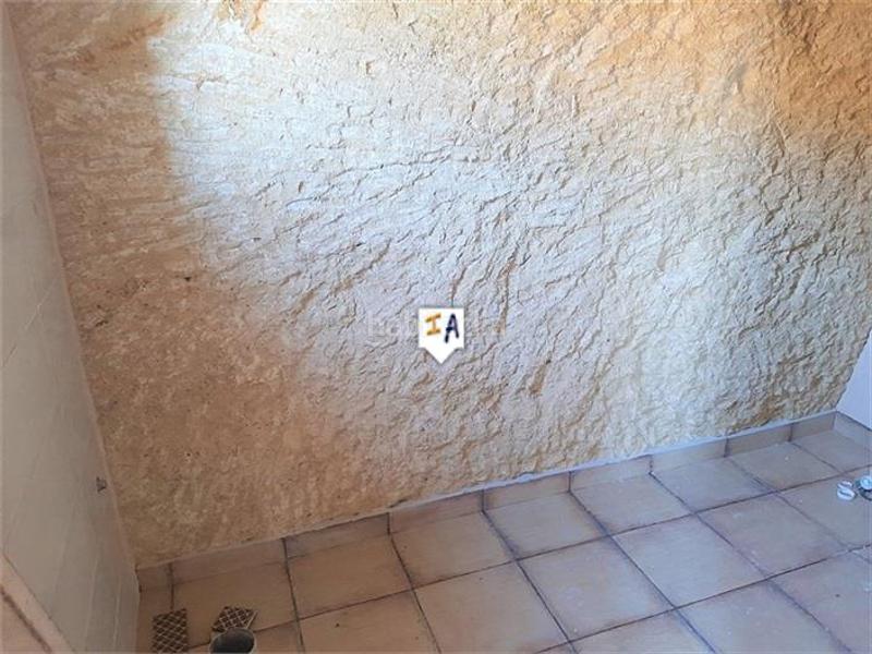 Foto d3b8a508-4a02-45b2-9cde-ff0207458d40. Masía en Montefrío