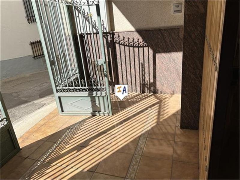 Foto 53afcd73-8d86-4f8b-bb82-9940d5ff9b63. Casa adossada amb aparcament a Castillo de Locubín