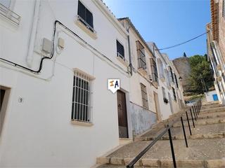Casa adossada a Estepa