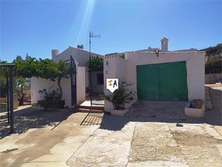 Masía en Bobadilla - Bobadilla Estación - La Joya