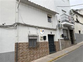 Casa adossada a Valdepeñas de Jaén