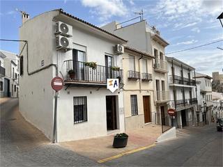 Casa adossada a Luque