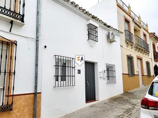 Casa adossada a Villanueva de San Juan