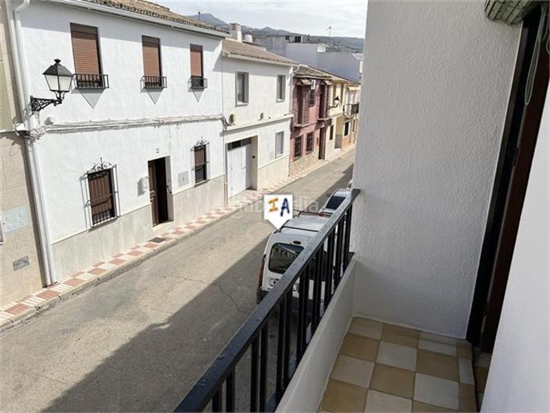 Foto 184c58f0-fc44-479b-975b-ea6512f4a850. Casa adossada a Cabra