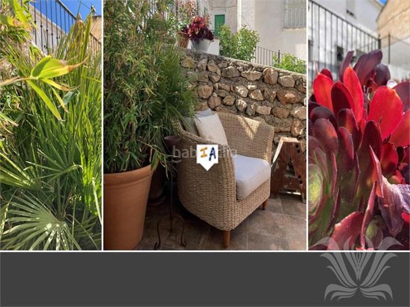 Foto 392ec7d7-ba2b-4c21-8e30-4f43a2b7ade5. Casa adossada amb aparcament a Moclín