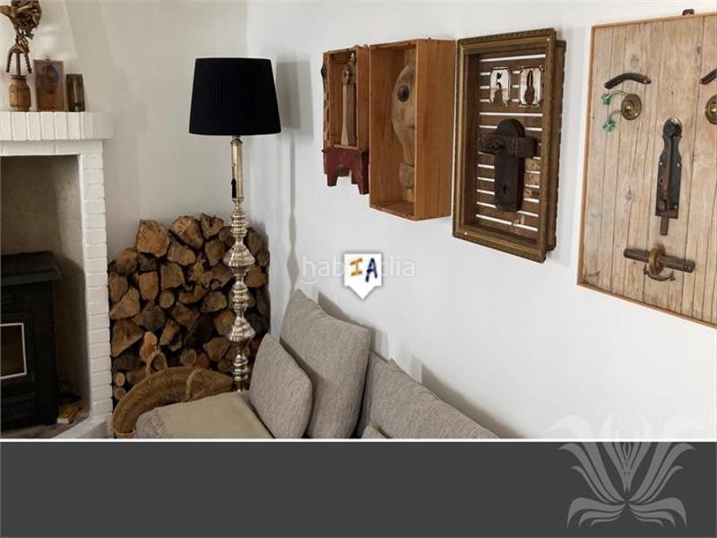 Foto d8f16fcb-96cb-4cc9-9f5f-486a5f9e525b. Casa adossada amb aparcament a Moclín